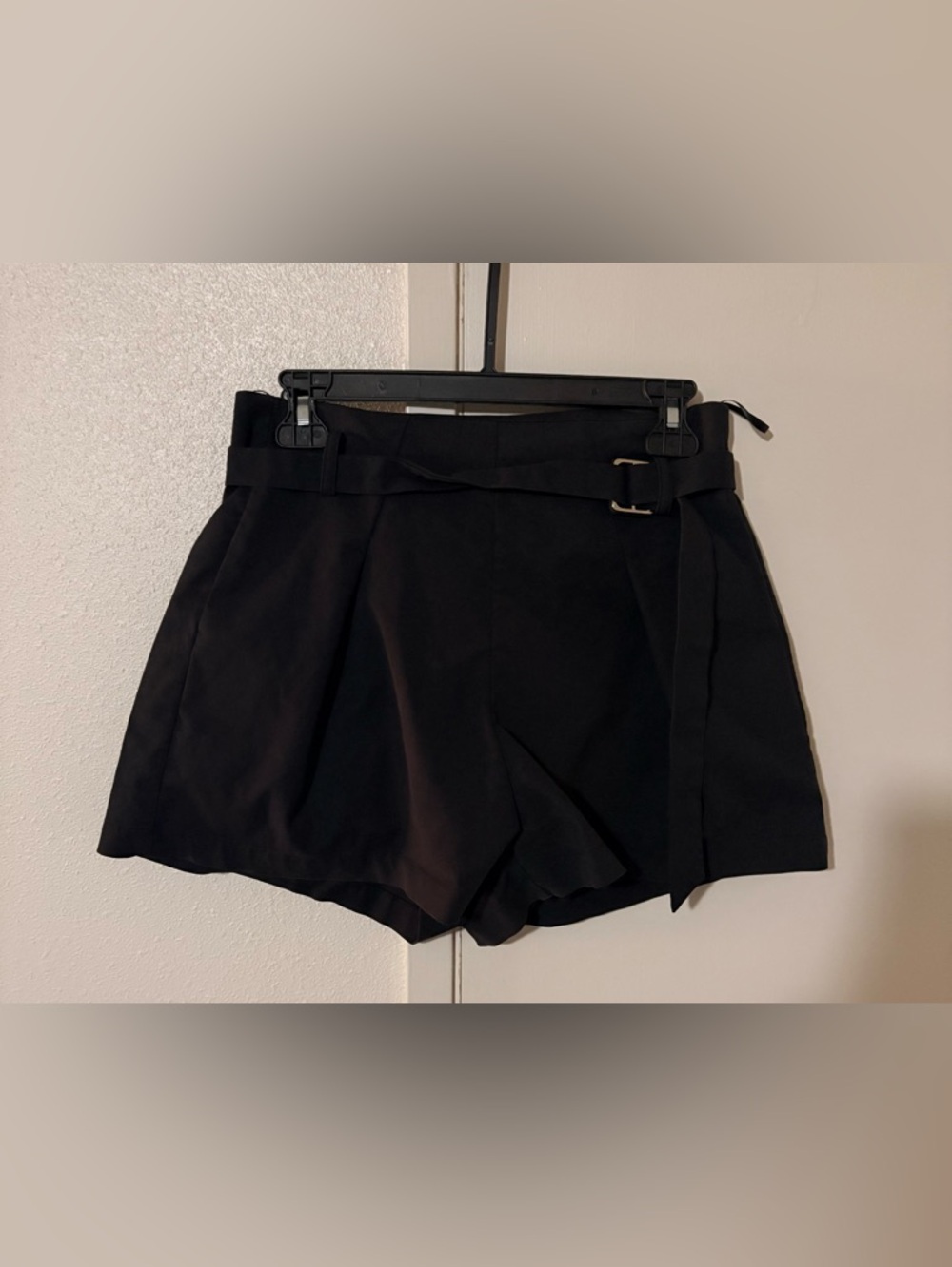NWOT Mumuso Eur 29 Black High-Waist Belted Women's Zip Up Shorts W/ Pockets
